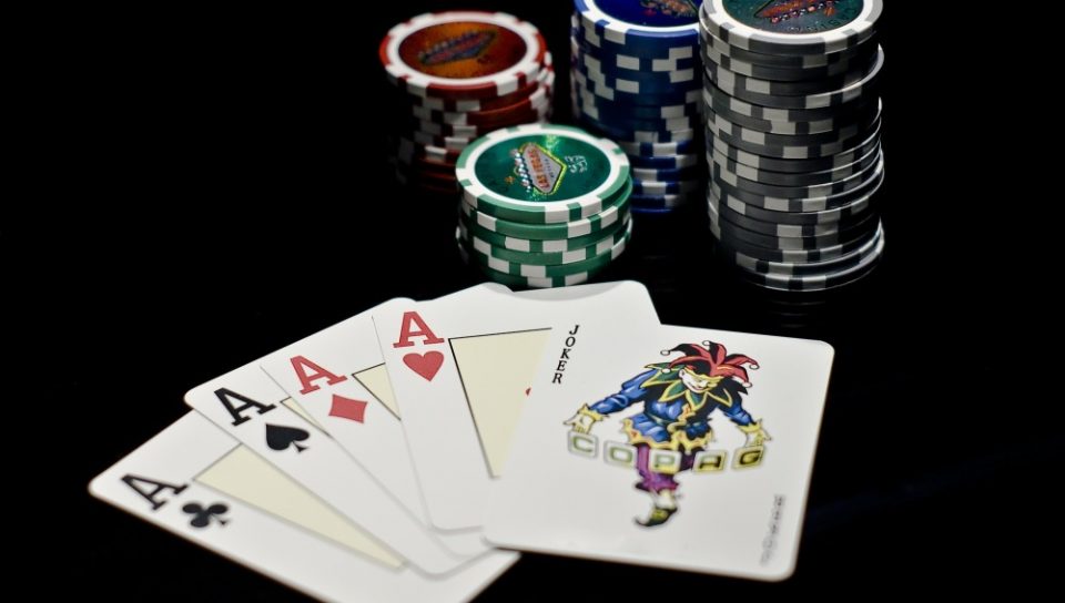 Как играть в покер на 54 карты карты замок играть бесплатно