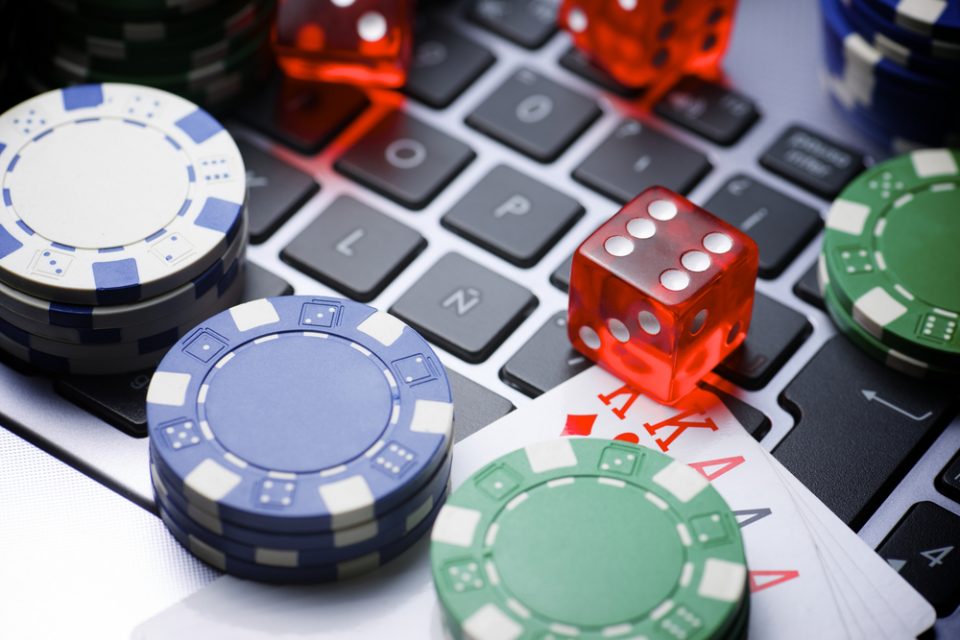 игра в покер на деньги в интернете