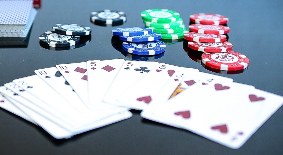 бесплатно играть покер на раздевание в онлайне