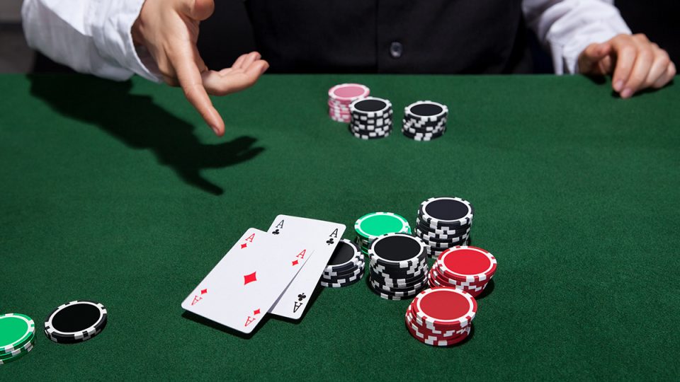с какими картами играть покер